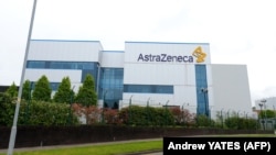 AstraZeneca фармацевтика ширкатининг Британиядаги дори-дармон фабрикаси (архив сурати)