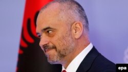 Edi Rama, foto arkivi