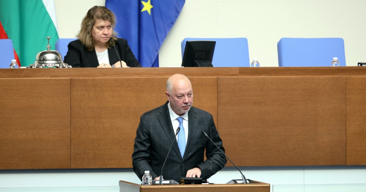 Не са констатирани смущения“ в GPS сигнала при кацането на