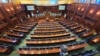 Fituesja e zgjedhjeve, Lëvizja Vetëvendosje, thotë se çdo diskutim për formimin e Qeverisë do të bëhet pasi të ketë një pasqyrë të plotë të përbërjes së Kuvendit të Kosovës. 
