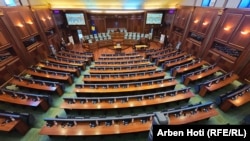 Salla plenare me 120 karrige e Kuvendit të Kosovës. Fotografi ilustruese nga arkivi. 