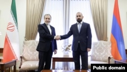 Հայաստանի և Իրանի ԱԳ նախարարներ Արարատ Միրզոյան և Աբբաս Արաղչի, Երևան, 25-ը մարտի, 2025թ.
