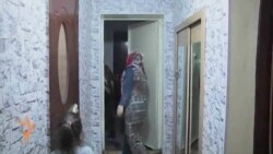 دوه تاجکۍ خویندې یوه دینداره بله غیر مذهبي