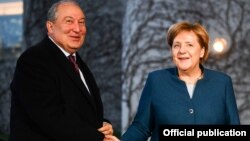 Germany - German Chancellor Angela Merkel meets with Armenian President Armen Sarkissian in Berlin, November 28, 2018.