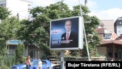 Bilbord i Avdullah Hotit, kandidatit të LDK-së për kryeministër të Kosovës