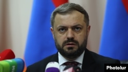 სომხეთის ეკონომიკის მინისტრის თქმით, ალტერნატივა არის სომხეთ-აზერბაიჯანის საზღვრის გახსნა