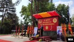 Претседателот и врховен командант Стево Пендаровски зборува на одбележување на Денот на Армијата