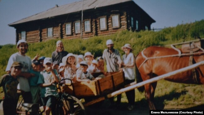 Жизнь в Городе солнца . 1990-е годы