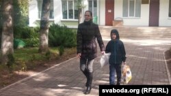Belarusian activist Аlena Lazarchyk lost custody of her son when she was sent to prison for protesting the disputed 2020 presidential election.