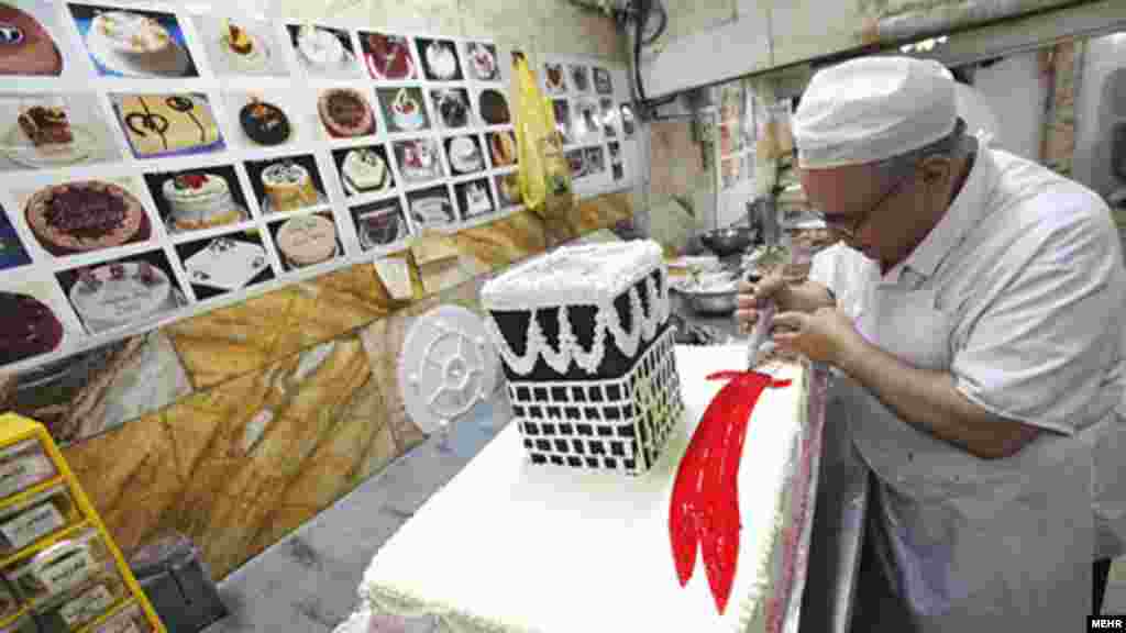 Iran -- Baking cakes and sweets in oldest confectionary in Tehran, undated  