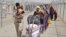 Owgan bosgunlary ýurduň Pakistan bilen serhedinde