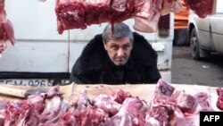 Неконтролируемое производство пищевой продукции представляет серьезную опасность для здоровья людей. Бывали случаи массовых отравлений пищевыми продуктами, произведенными кустарным способом