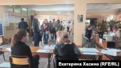 Выборы в Хабаровске, где "Единая Россия" получила лишь около четверти голосов избирателей