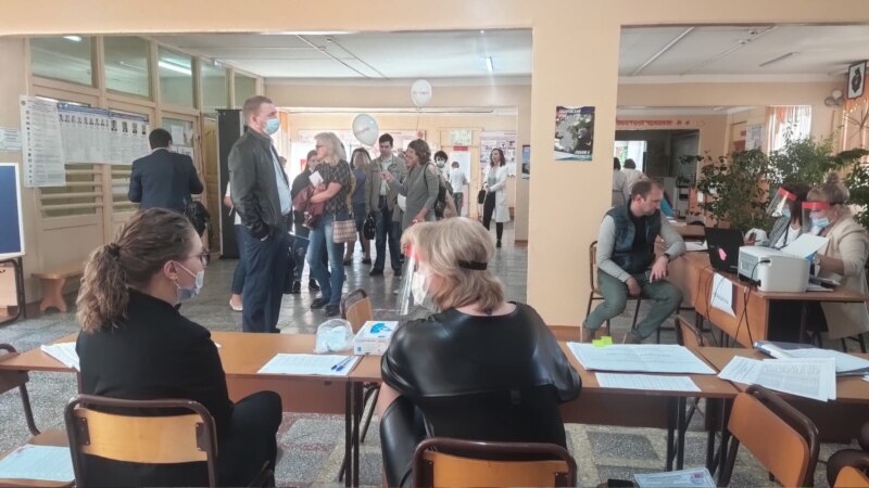 Жители Астрахани жалуются на незаконное включение в списки голосования на дому 