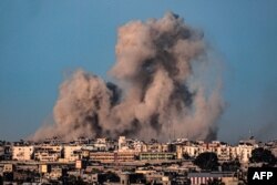 Bombardamentele israeliene asupra sudului Gazei continuă.