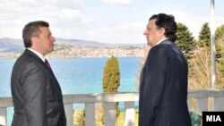Hose Manuel Baroso gjatë takimit me presidentin e Maqedonisë, Gjorgje Ivanov. Ohër 09 prill 2011 