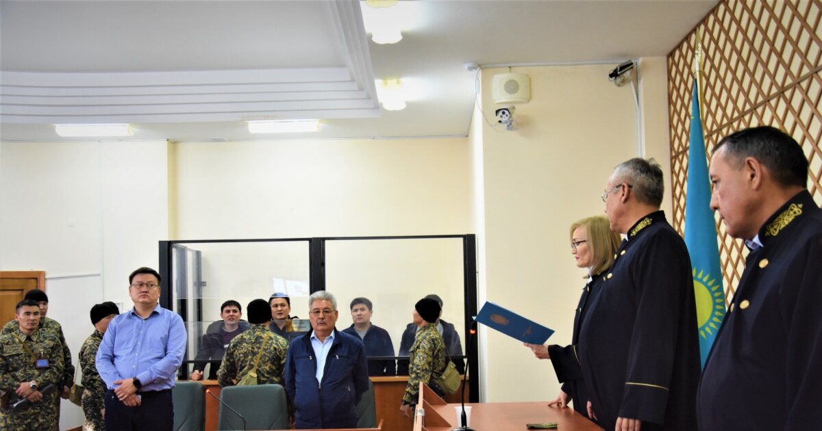 Олар полицейді ұрды Олар полицейді ұрды