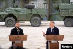 Лідери України та Канади під час спільної пресконференції. Президент Володимир Зеленський відвідав Канаду на початку вересня 2026 року