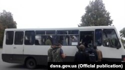 Իչնյայի բնակիչներին տարհանում են զինապահեստի պայթյունից հետո, Ուկրաինա, 9-ը հոկտեմբերի, 2018թ.