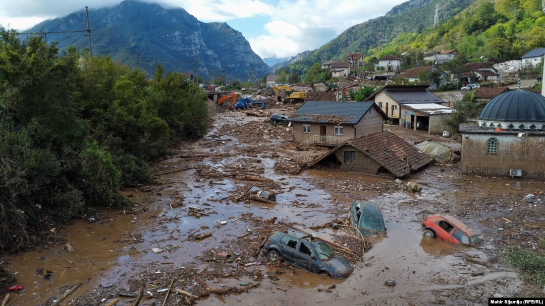 Bosnian Village Buries 19 People Killed In Floods, Landslides