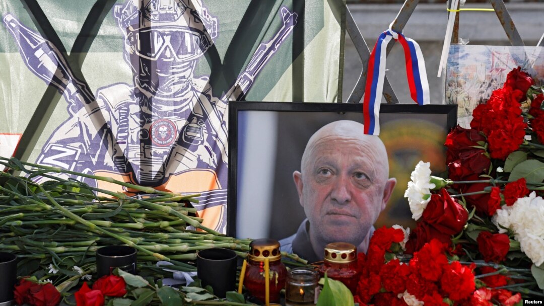 Стихийный мемориал в Москве