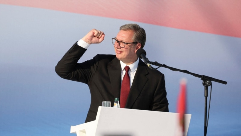 Serbischer Präsident Vučić kündigt Rücktritt an