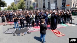 Iranian authorities say the alleged militants were planning to carry out attacks on religious processions during the Islamic month of Muharram. (file photo)