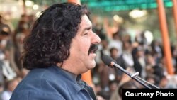 علی وزیر