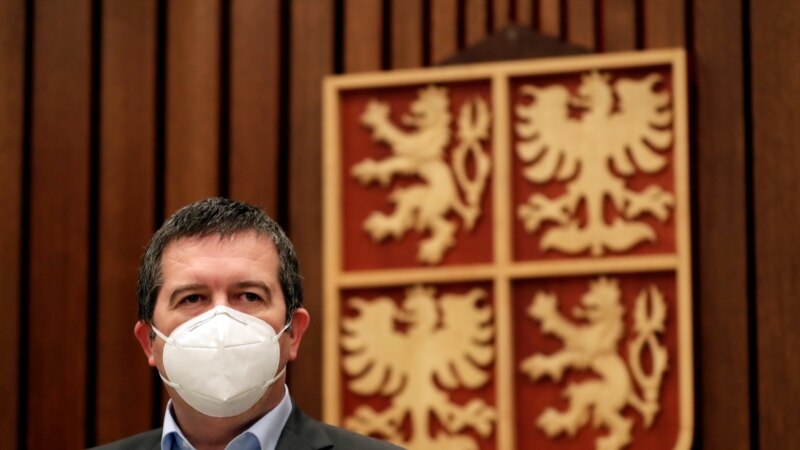 Ministri i Brendshëm çek padit dy gazetarë 