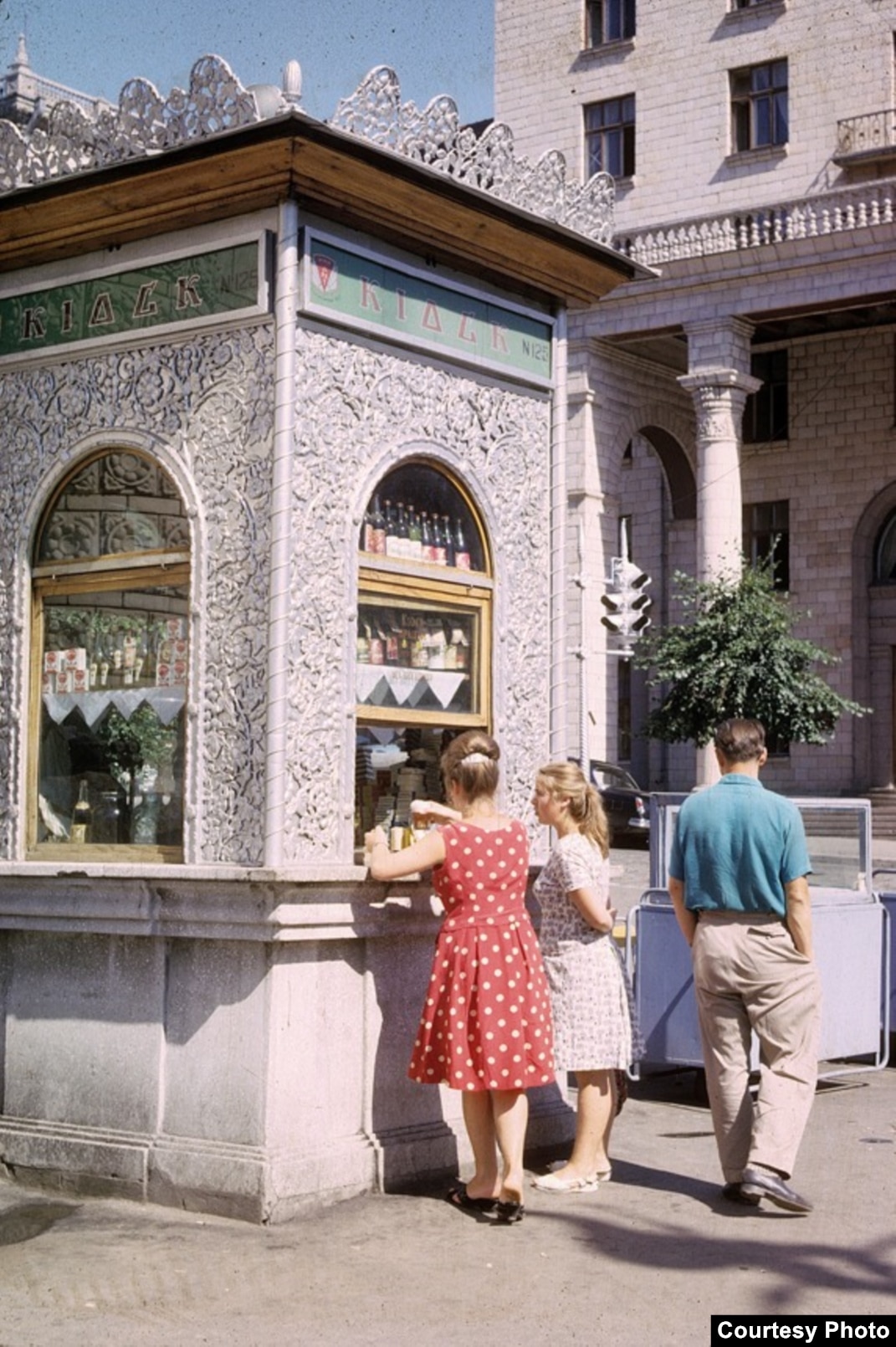 Back In The U.S.S.R.: The Soviet Union In Color In 1963