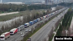 3610 tonnadan gowrak agramdaky ynsanperwerlik kömegi 110 ýük ulagyna ýüklenip iberildi.