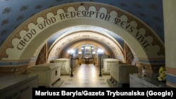 Крипта заслужених на Скалці в Кракові – місце поховання видатних діячів польської культури, яке вважають одним із національних пантеонів Польщі