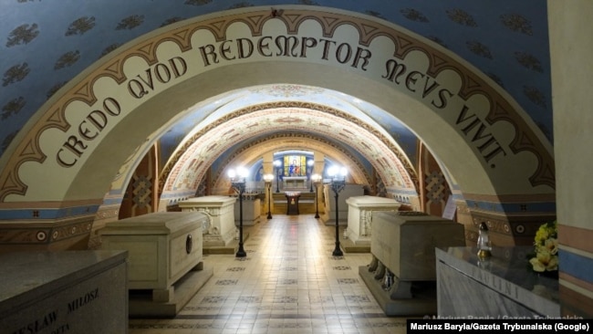 Крипта заслужених на Скалці в Кракові – місце поховання видатних діячів польської культури, яке вважають одним із національних пантеонів Польщі