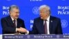 Доналд Трамп (рост), раисҷумҳури Амрико бо ҳамтои узбекистонияш Шавкат Мирзиёев (чап)