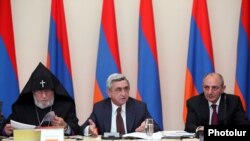 Նախագահ Սերժ Սարգսյանը վարում է «Հայաստան» համահայկական հիմնադրամի հոգաբարձուների խորհրդի նիստը:
