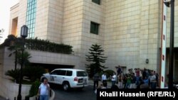 У входа в отель. Архивно-иллюстративное фото