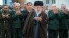 Իրանի գերագույն հոգևոր առաջնորդ Ալի Խամենեին աղոթում է զինված ուժերի բարձրագույն հրամկազմի հետ, Թեհրան, 21-ը ապրիլի, 2024թ.
