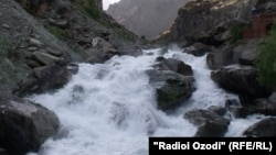 Рӯдхонаи Паткуноб дар ноҳияи Дарвоз