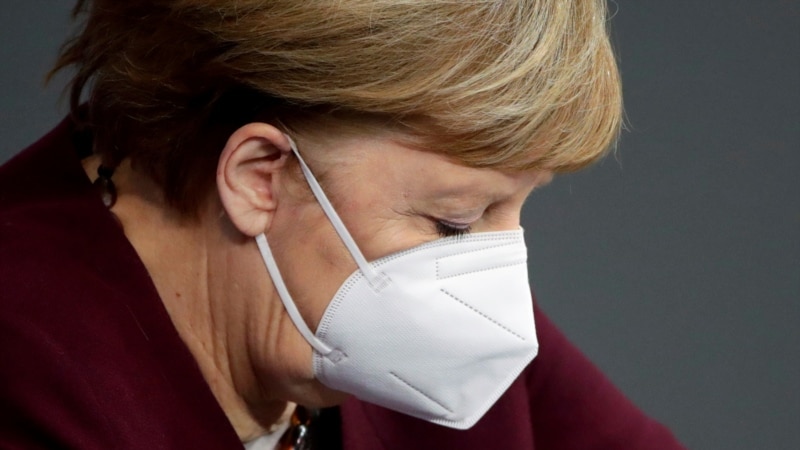 Merkel primila AstraZeneca vakcinu 
