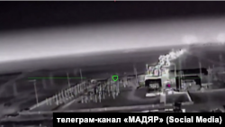 Скриншот с видео, на котором, как утверждается, запечатлена атака по электроподстанции в Крыму, 7 июля 2026 года