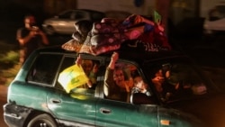 Raseljeni ljudi vraćaju se svojim domovima nakon što je u Sidonu stupilo na snagu desetodnevno primirje između Libana i Izraela.