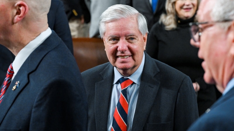 US Senate Unveils Revised Russia Sanctions Bill As Lawmakers Push To Cement Graham's Legacy