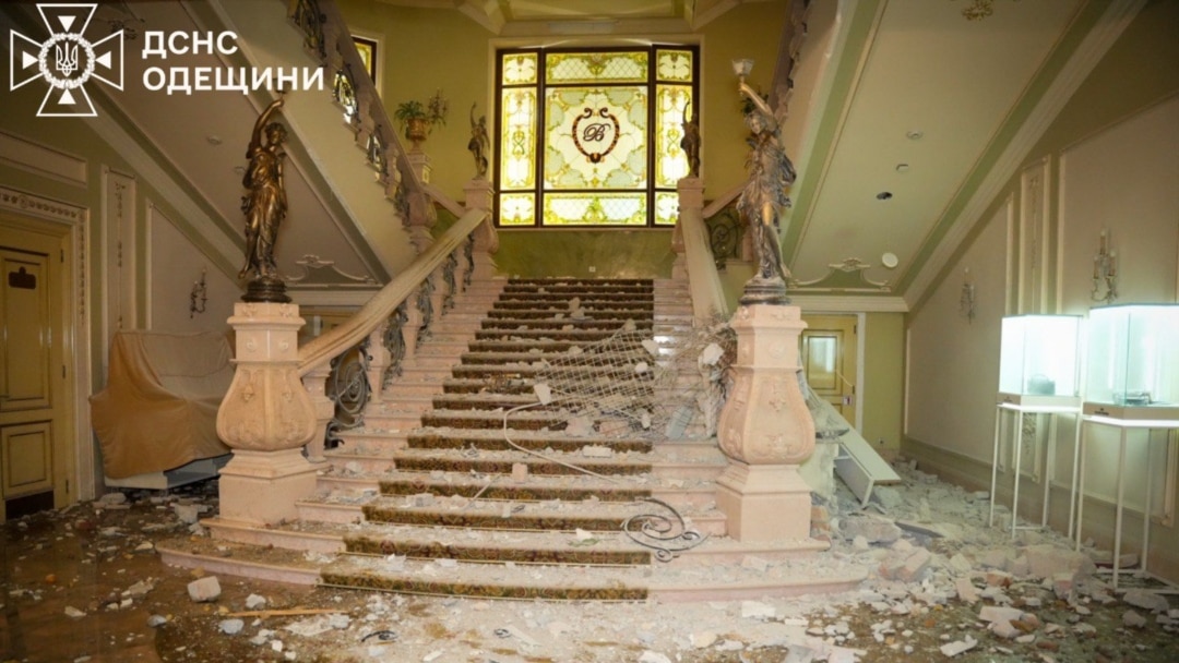 Дәретханадағы апай порно