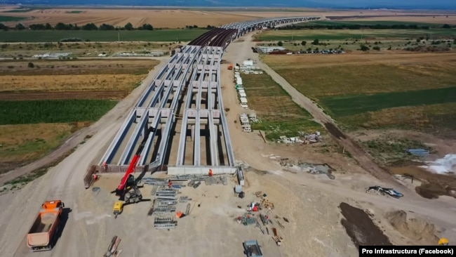 Doar două din cele trei loturi din autostrada A7 Focșani-Bacău vor fi gata în 2025. Pe lotul 2 inaugurarea ar putea fi doar una parțială, de la Domnești până la Adjud.
