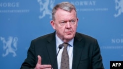 Водночас, як заявив міністр закордонних справ Данії Ларс Льокке Расмуссен, президент США не відмовився від прагнення приєднати Гренландію до США