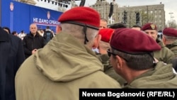 Ratni veterani na skupu pristalica vlasti ispred Skupštine Srbije, 11. april 2025.