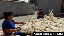 Yun çırpmaqla ailə dolandıran qadınlar (sent.2016)