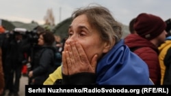 Жителі, евакуйовані під час гуманітарної місії з окупованого міста Олешки, прибули на підконтрольну Україні територію, 31 жовтня 2026 року