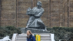 Кияни не втрачають оптимізму попри відсутність світла і тепла в оселях