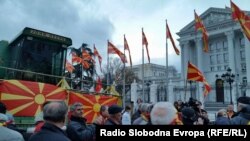 Під час одного з протестів проти двомовності Македонії